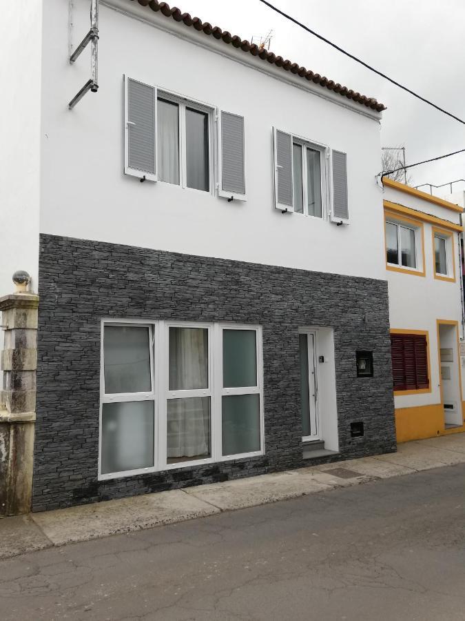 Victoria Guest House Фурнаш Екстериор снимка