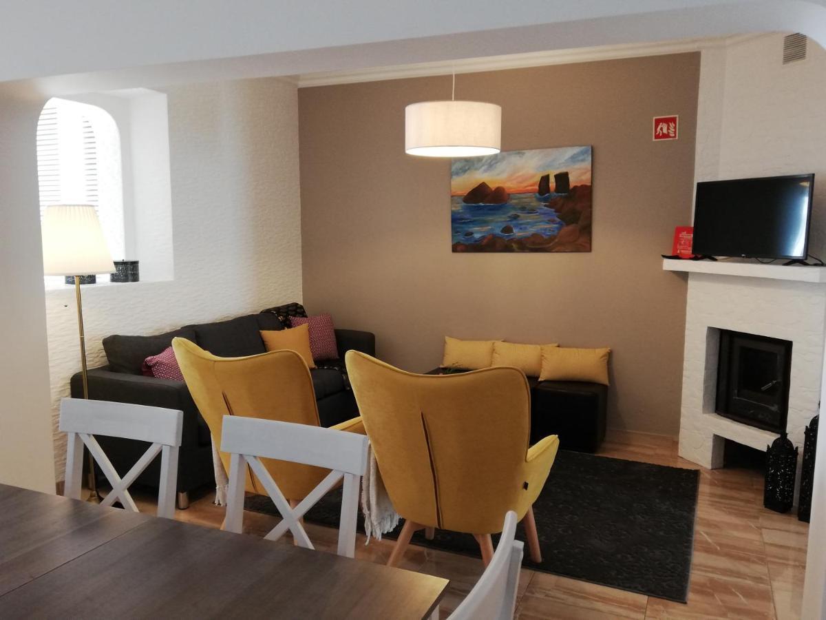 Victoria Guest House Фурнаш Екстериор снимка
