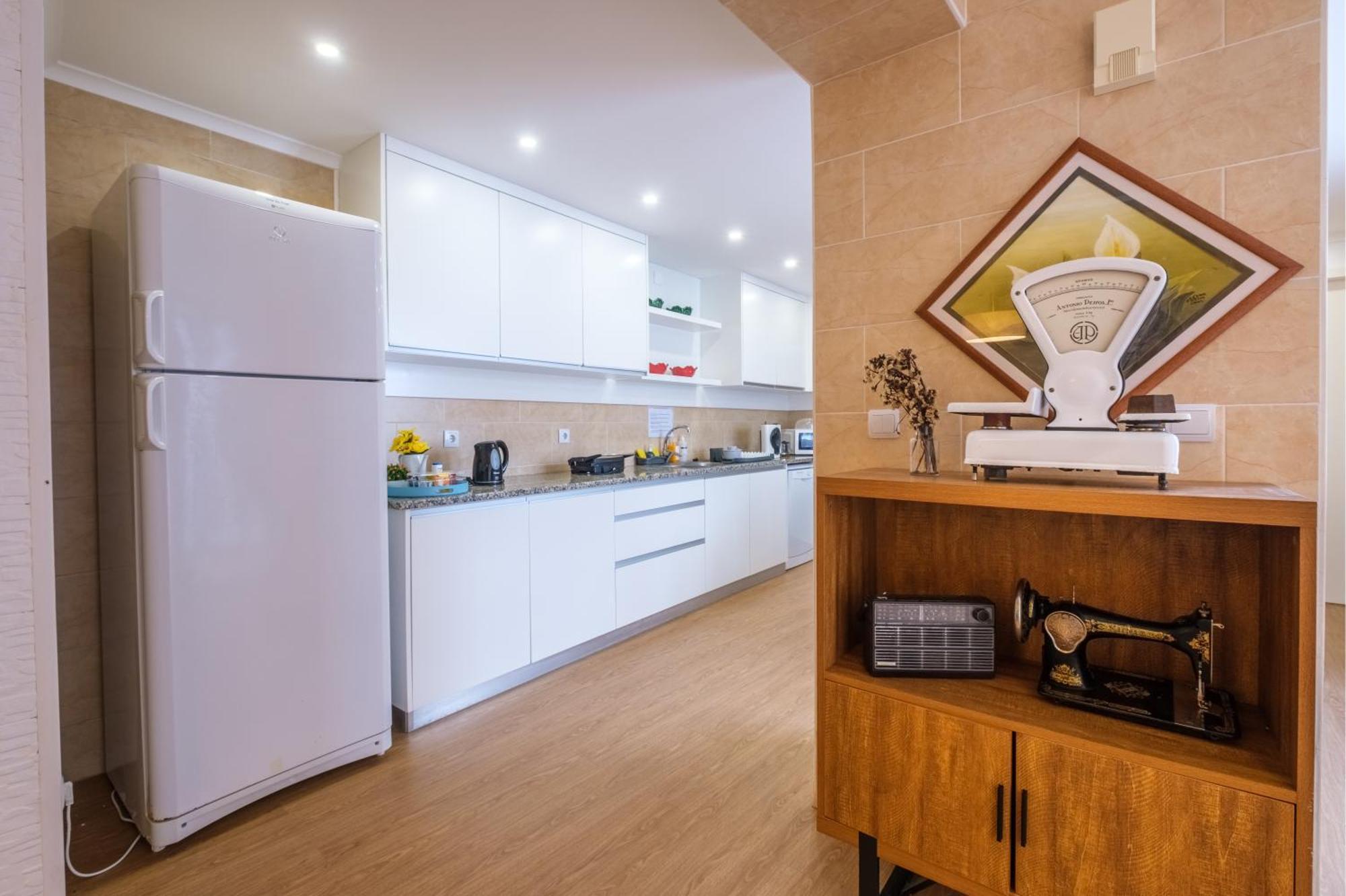 Victoria Guest House Фурнаш Екстериор снимка