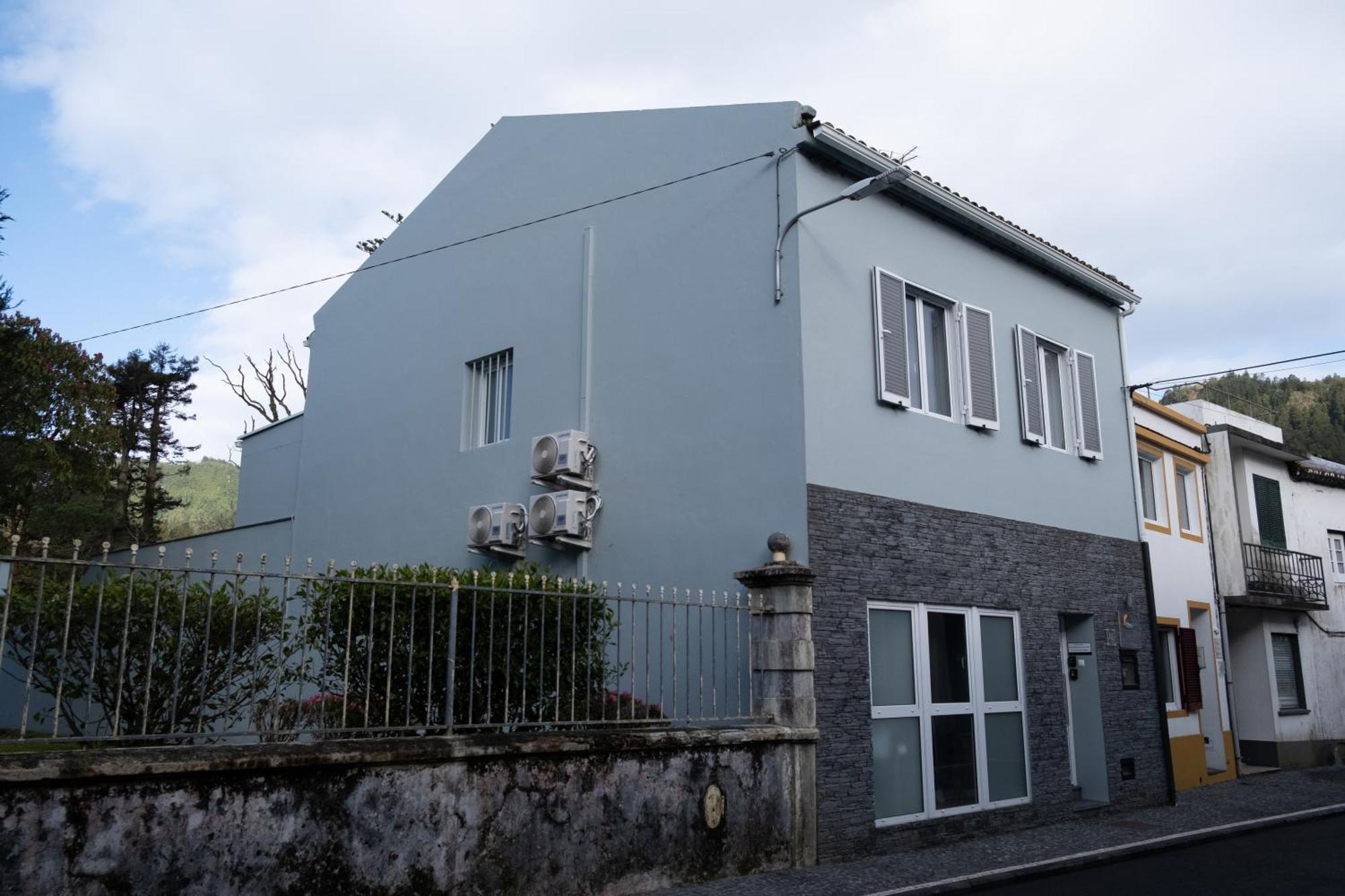 Victoria Guest House Фурнаш Екстериор снимка