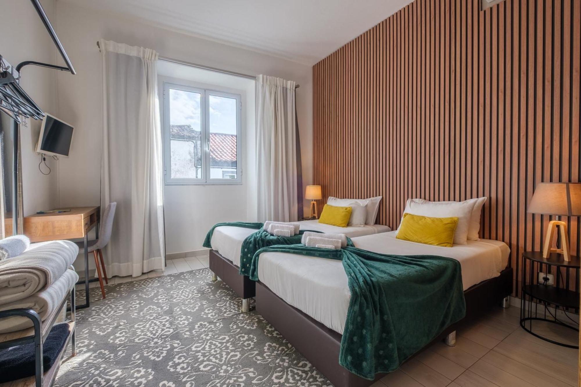 Victoria Guest House Фурнаш Екстериор снимка