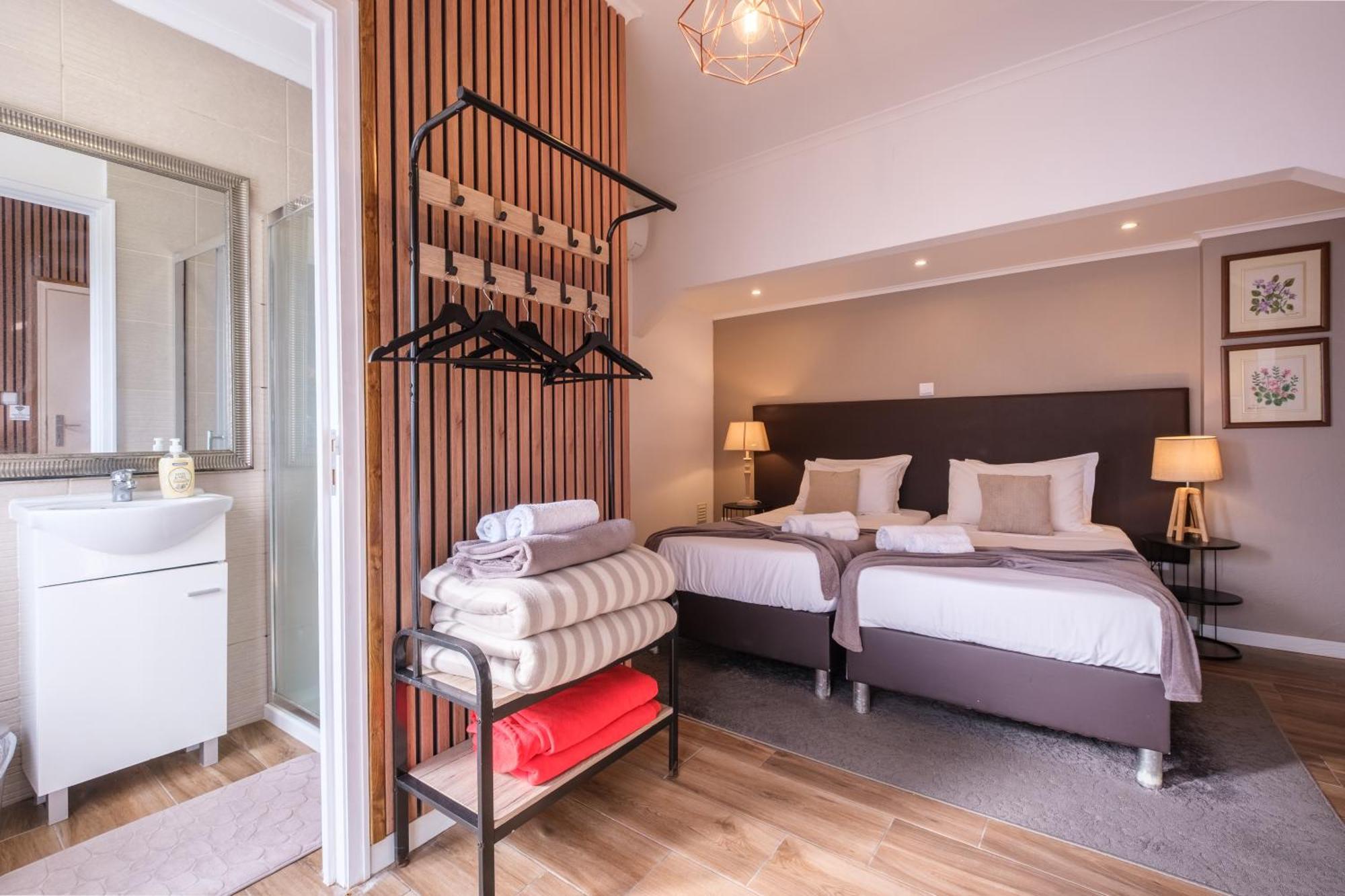 Victoria Guest House Фурнаш Екстериор снимка