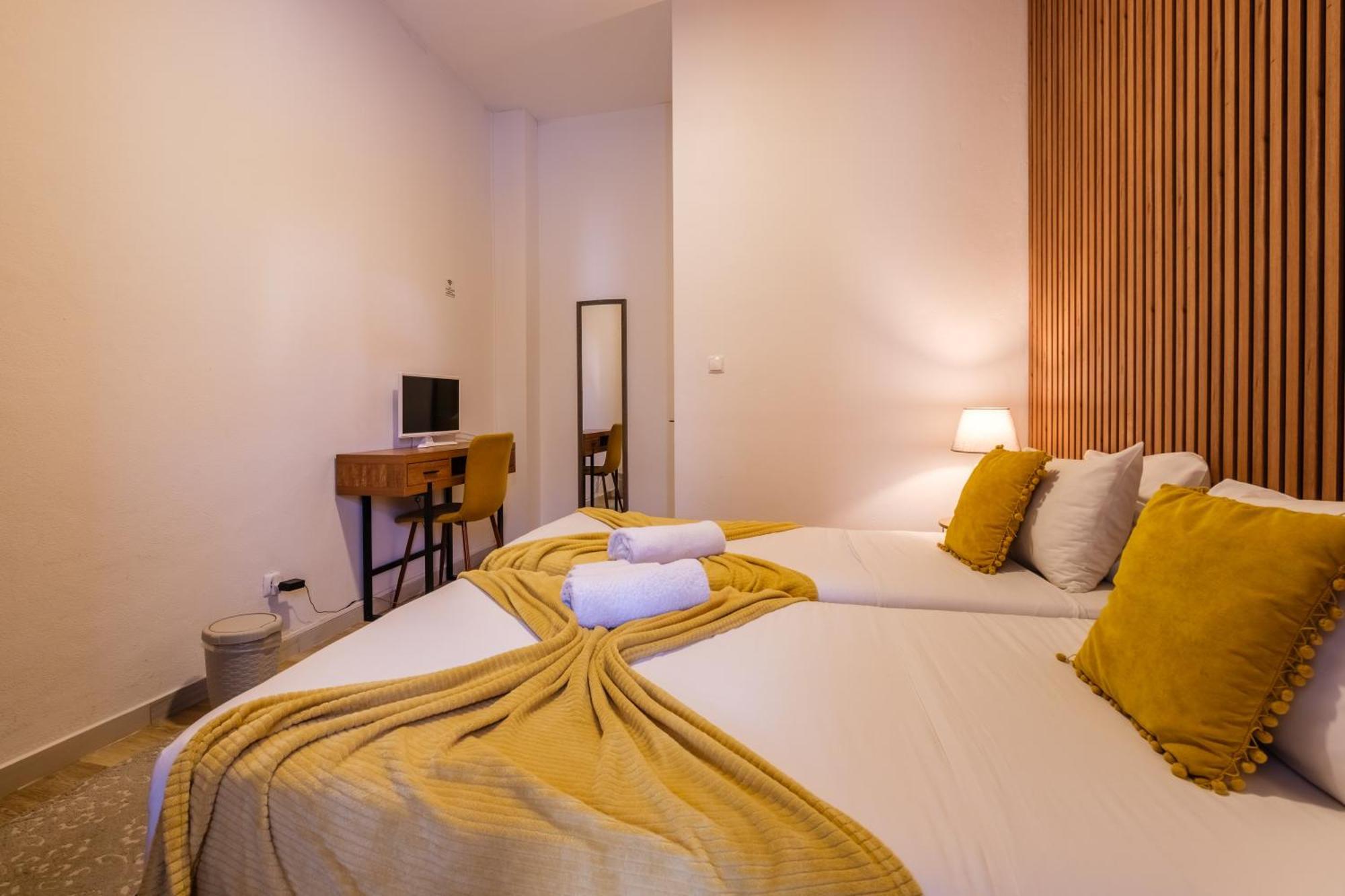 Victoria Guest House Фурнаш Екстериор снимка