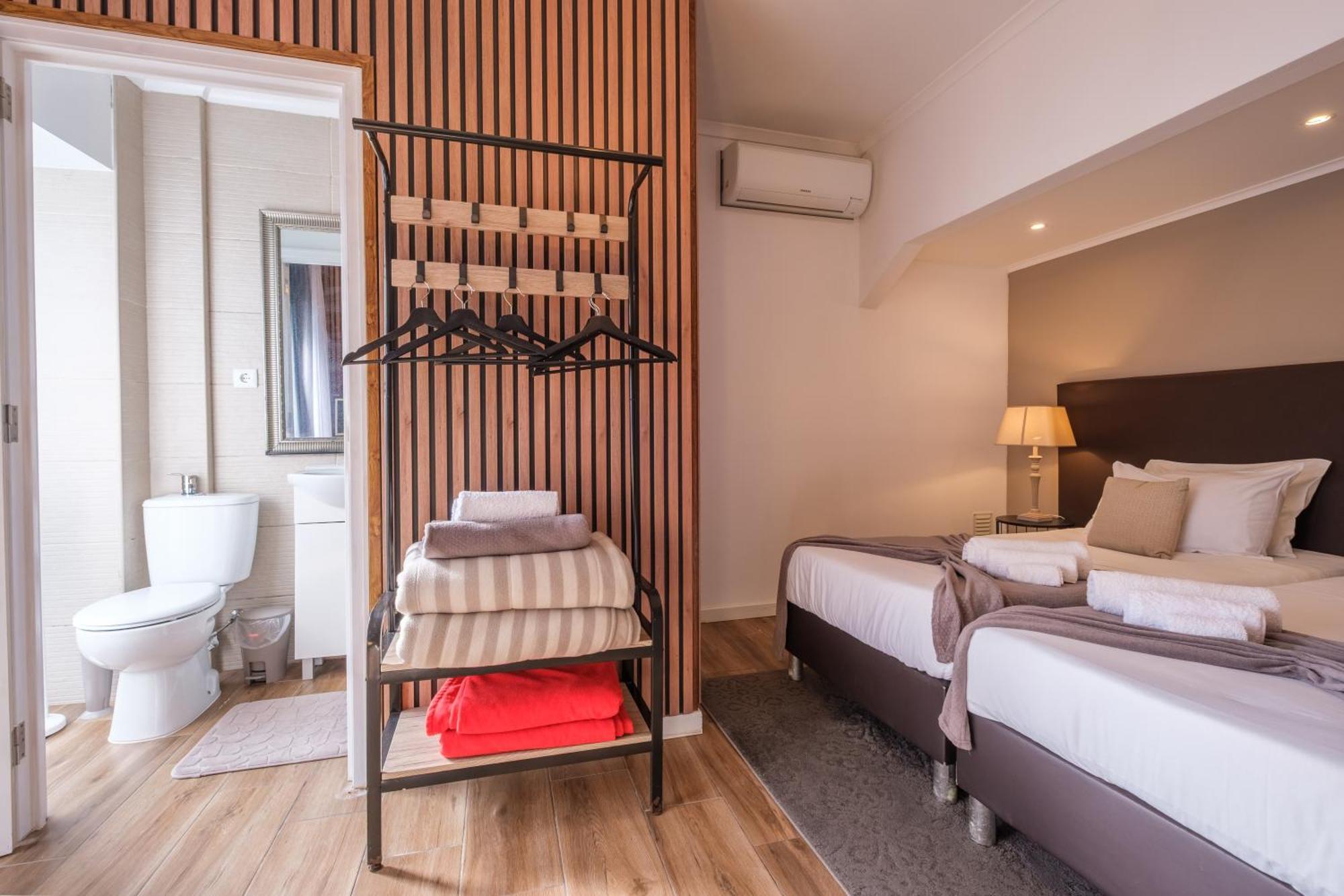 Victoria Guest House Фурнаш Екстериор снимка