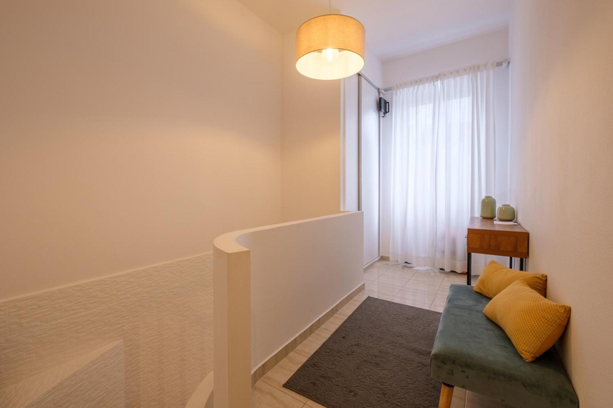 Victoria Guest House Фурнаш Екстериор снимка