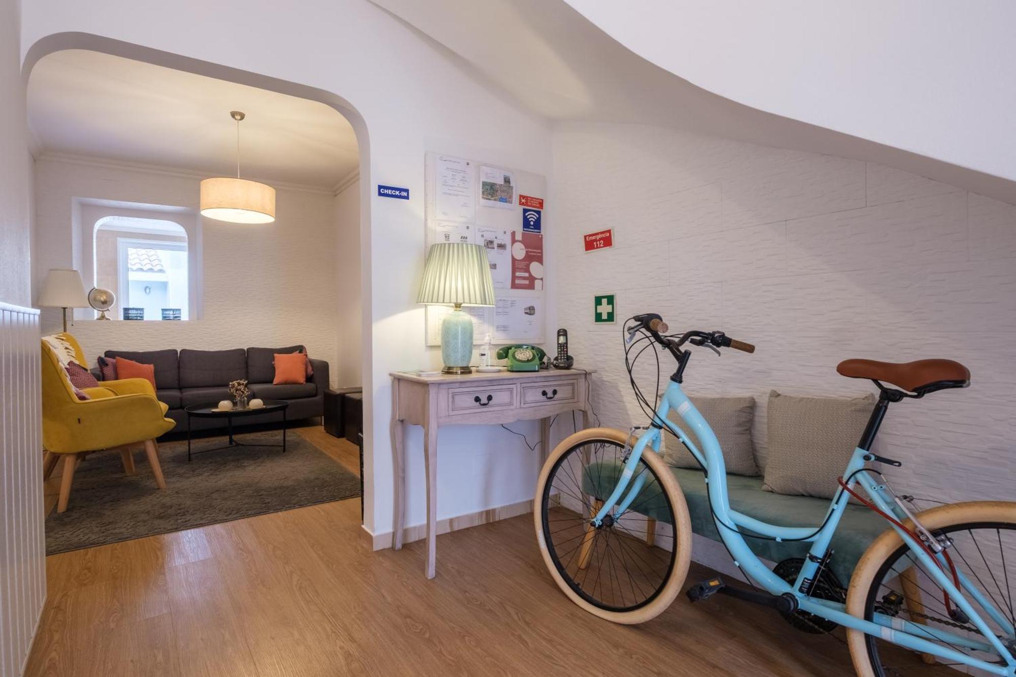 Victoria Guest House Фурнаш Екстериор снимка